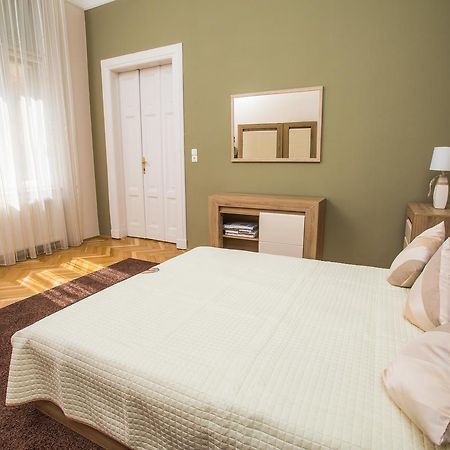 Novak Apartman سيغيد المظهر الخارجي الصورة