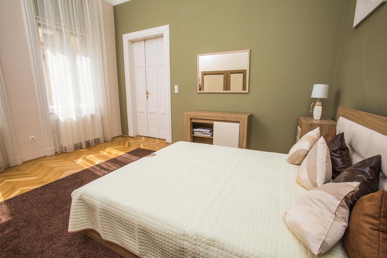 Novak Apartman سيغيد المظهر الخارجي الصورة